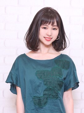 ヘナ ファクトリー 八王子店 透明感のある重めボブ