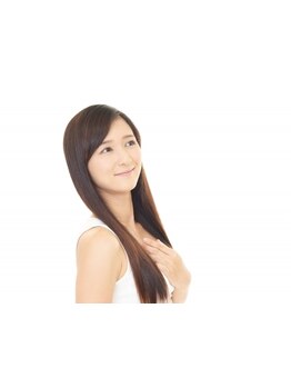 【フローディア取扱店】紫外線の強いこの時期こそ定期的な補修を!毛先までしっかり潤って女性らしい印象へ