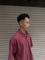 ウェルネス(Wellness)&nbsp;スキンフェード、ニュアンスパーマ、ワンカール、センターパート