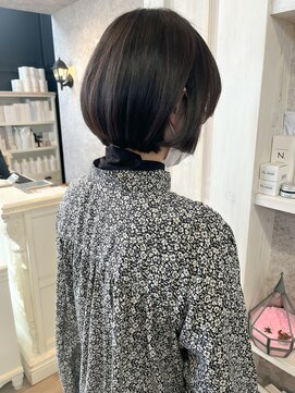 キャアリー(Caary) 福山市美容室Caary 人気似合わせカット丸みショートボブ