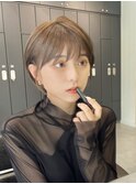 束感ショート×小顔立体カット×ココアベージュ