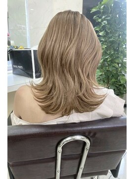 リア 大阪梅田(Ria) ～ミルクティーべージュ～【Ria 大阪 梅田】