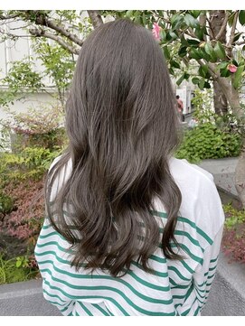 ロワンバイアルティナ 横須賀中央店(Rowan by artina) ブルーグレージュ_グレージュカラー_グレージュアッシュ