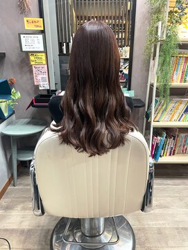 デイジー(Daisy) 顔周りレイヤーラウンドスタイル