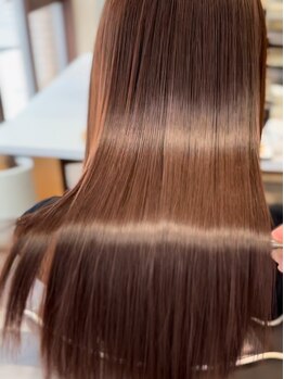 ハロバイシーン(Halo by seen.)の写真/《期待が膨らむ丁寧なカウンセリング》悩みと理想をしっかりと確認・共有し施術に移ります！［髪質改善］