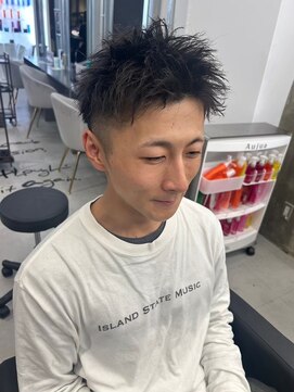 メンズサロン キング 枚方店(Men’s salon K!ng) 波巻きツイストスパイラルパーマ/フェザーパーマ/眉毛/メンズ