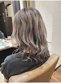 スモーキーベージュ