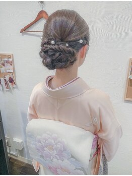 ブラウ ネイル パーティー(Blau Nail Party)の写真/プロの技★結婚式など、シーンに合わせてご提案します☆崩れにくさが大好評♪是非お任せ下さい！