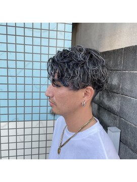 クラウン(CROWN) シルバーメッシュラフパーマ