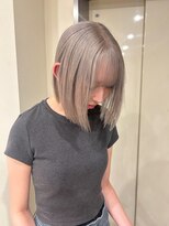 ゼストララ(ZEST Lara)&nbsp;ホワイトグレージュ【吉祥寺】斎藤百花