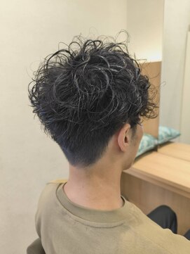 ウイバイファースト(u'i by first) ツーブロックスタイル×スパイラルパーマ