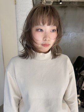ダンボ(DUMBO) 【sayaca】ミディアムレイヤー/ミルクティーブラウン/ローライト