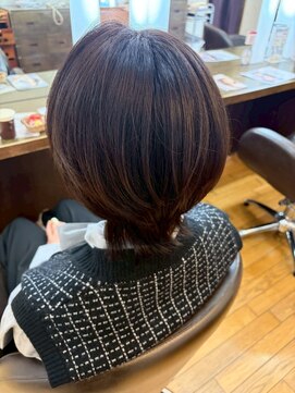 ヴァンカウンシル 清須店(VANCOUNCIL) 大人女性ナチュラルグレイカラー仕上げ/くびれショートボブ