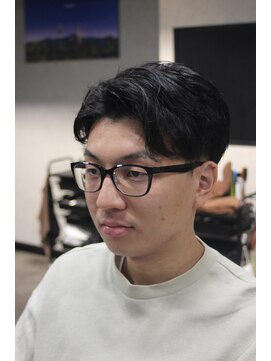 ニューオールド 三軒茶屋(NEW OLD) 癖毛の方も!センターパート!