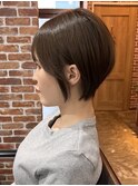 レイヤーボブハイライトカラーミルクティーベージュ