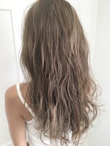 リードヘアーバイバンプ(Lead Hair by vamp)&nbsp;【Lead Hair】外国人風波巻き２(バックスタイル)