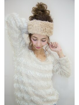 クラウン ヘアー(CLOWN hair) おだんごアレンジ