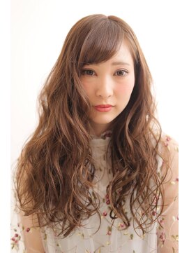 ソーホー ニューヨーク シズオカ(SOHO newyork SHIZUOKA) セミウェットなゆるふわ愛されウェーブロング