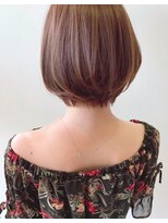 ウエスト(WEST)&nbsp;女性らしさ満開！丸みシルエットのボブ