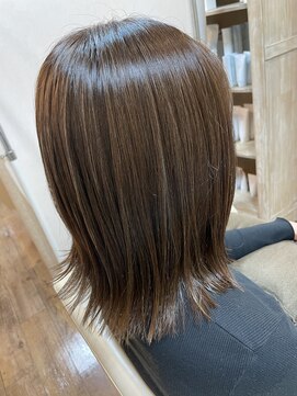 ハグエヴェック(HUG AVEC) ベージュハイライト/ベージュカラー