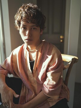 ログ オモテサンドウ(L.O.G OMOTESANDO) ゆる波巻きメンズパーマ【ツーブロック,韓国,インナーエクステ】