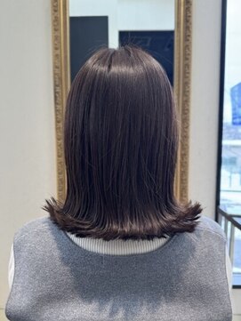 ドゥーク(dowku) 大人可愛い外ハネミディアムロング美髪20代30代40代