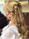 ハーフアップヘアアレンジ