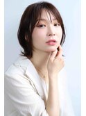 カジュアル感と大人っぽさが融合したミディアムレイヤー