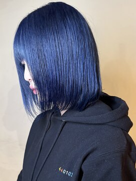 ノラジャーニー(NORA Journey) 【諒】ケアブリーチカラーネイビーブルーカラー派手髪ボブカット