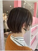 ショートボブのベージュカラー