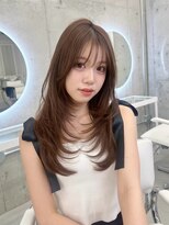 フォンズ(FONS)&nbsp;レイヤーカット　ワンカール　ベージュブラウン　ブリーチなし