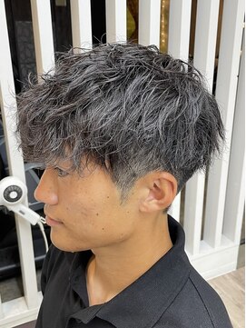 カイノ メンズサロン 金剛店(KAINO) マッシュ　波パーマ　刈り上げ