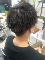 ラギッド 大野城店(RUGGED)&nbsp;ツイストスパイラルパーマ 黒髪 マッシュ 束感 刈り上げ