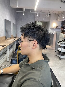 モク(mok) アップバングショート