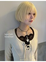 ピア(Pia)&nbsp;抜きっぱなしブロンドレイヤーボブ