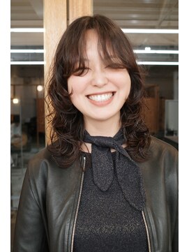 ノイ(neu) ミディアムパーマ