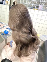 サンク 原宿 表参道(cinq) 原宿ベージュカラーケアブリーチレイヤーカットミルクティー前髪