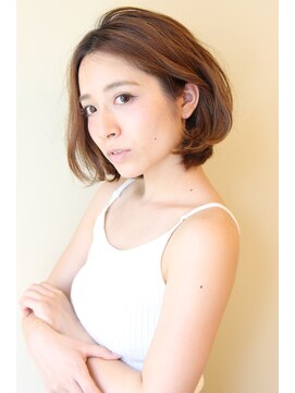レウナ 外苑前(Reuna) おとな女子・耳かけふんわりボブ【外苑前・表参道】