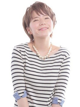 モスモ(mosmo) 【エアリーｘ耳かけ】ショートヘア