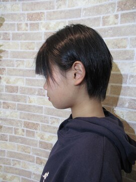 美容室 M モテモテ小顔ショート