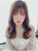 レイヤーが入った軽めセミロングスタイル