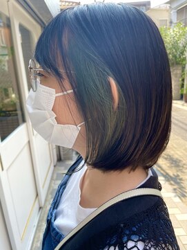 アンテシニヨン(Un the Shiniyon) ナチュラルボブ×インナーカラー