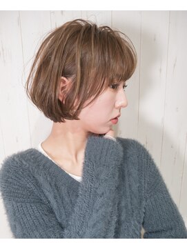 ティアラ 桜木町(TIARA) 大人ミニショート　小顔補正立体カット