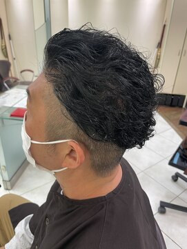 アース 高田馬場店(HAIR&MAKE EARTH) カリアゲ×ハードパーマ