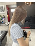 ミルクティーベージュ