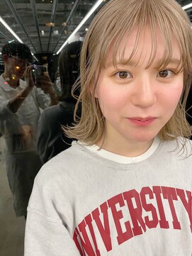 ビューズ オオサカ(VIEWS OSAKA) ダークアッシュ/韓国ツヤカラー/ラベンダーブラウン[肥後橋駅]