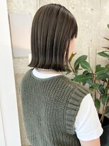 ノエ(noe) 切りっぱなしボブ×ハイライトグレージュ