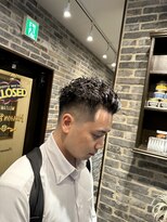 ミリオンバックス 御徒町店(Million Backs)&nbsp;束感ショート/スパイラル/スキンフェード<理容室>[メンズ]