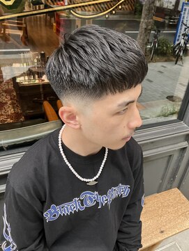 フォーコーナーズ(Four Corners) スキンフェード/バーバー/刈り上げ／クロップ