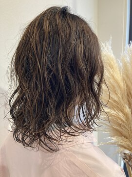 オルエ(ooLL.e) ミディアムパーマ